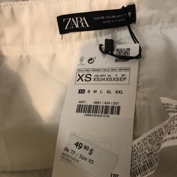 Sara Short - Picture 3 of 6